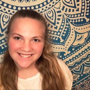 Meet your Posher, Kelly